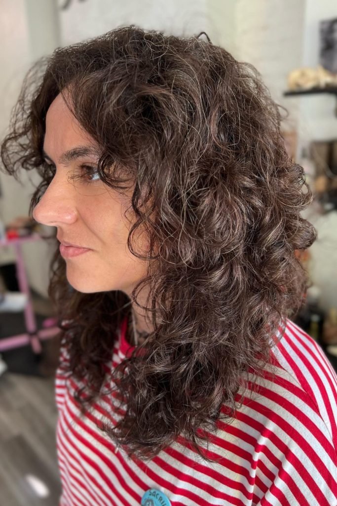 Loose Curly Shag Hairstyle