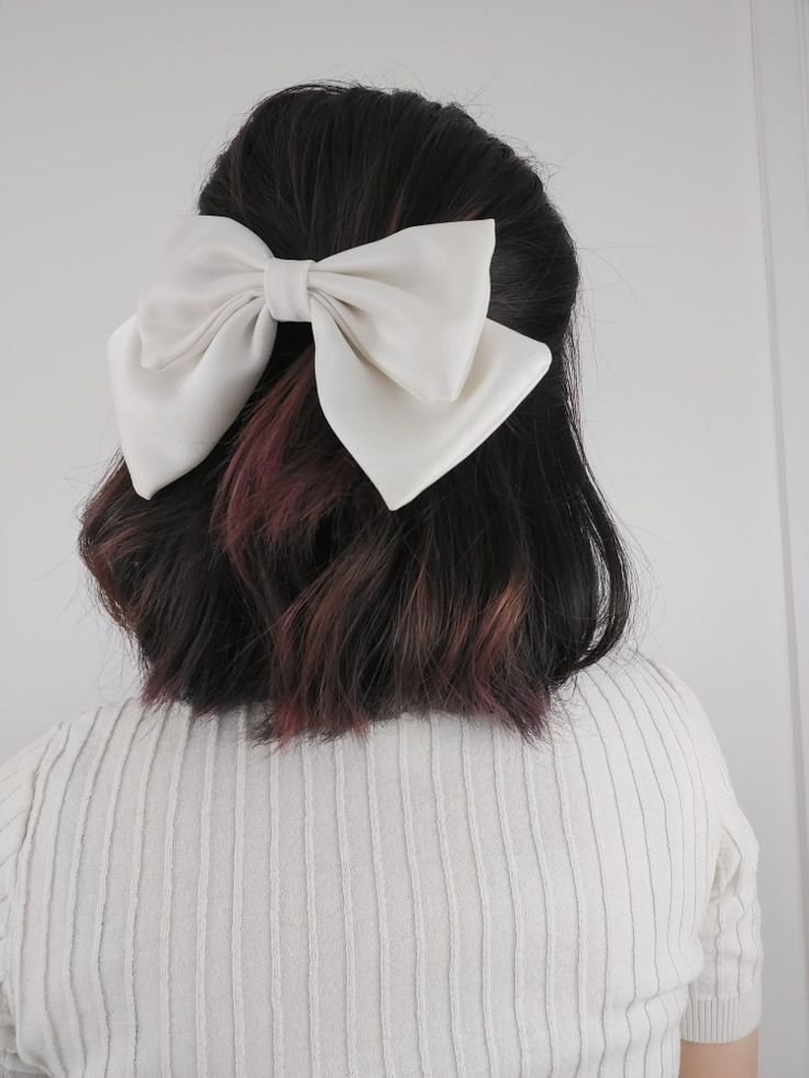 Textured Bob with Side Bow Clip Hairstyle