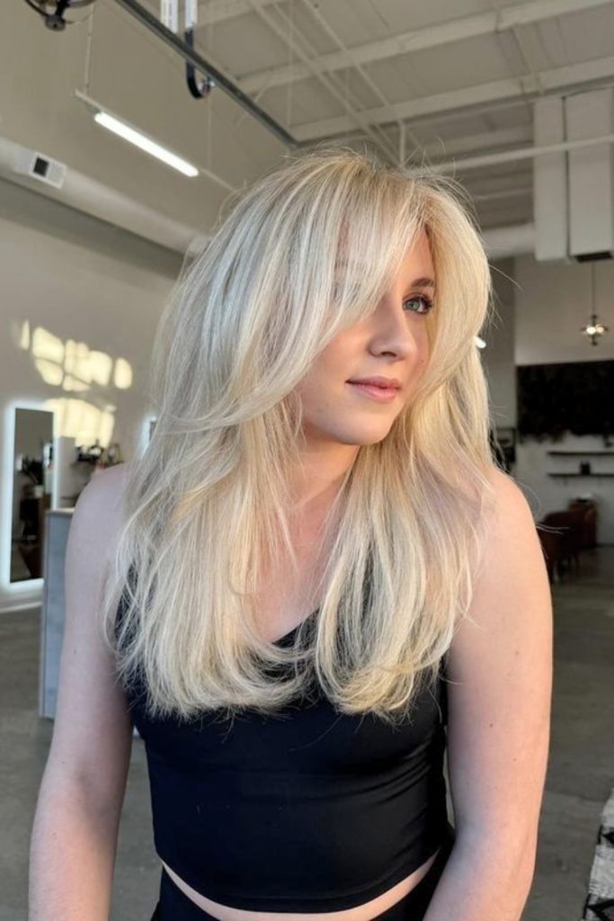 Platinum Dream Layers Hairstyle