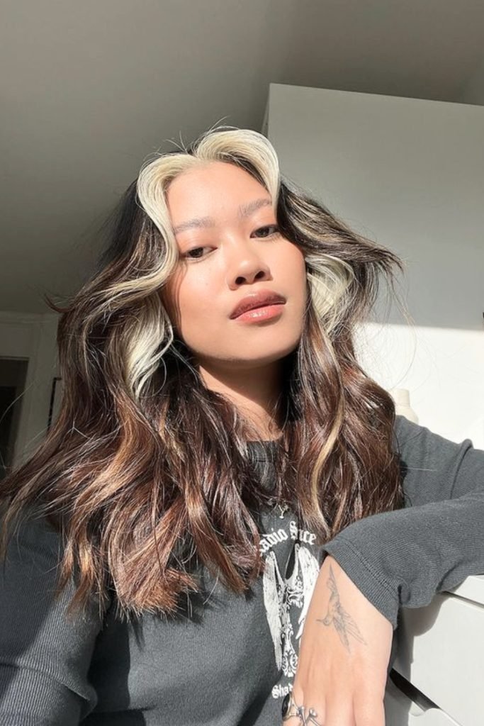 Sun-Kissed Contrast Waves