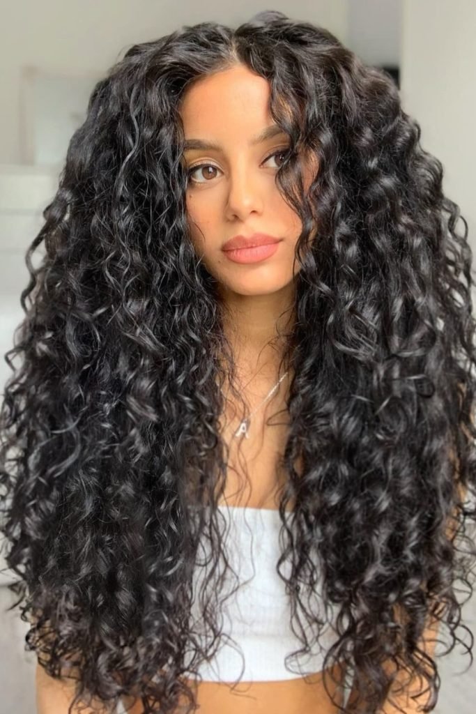Center-Parted Long Curls