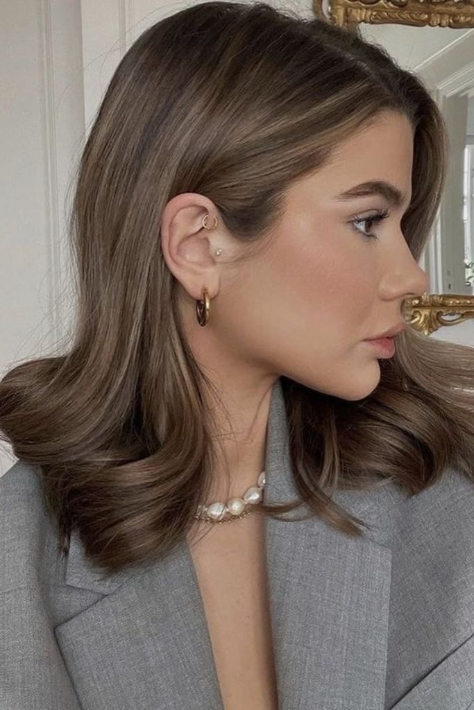 Classic Soft Waves with a Side Part