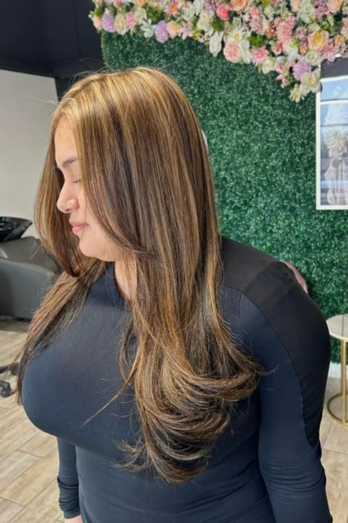 Long Face-Framing Layers: A Soft and Flattering Medium-Length Haircut