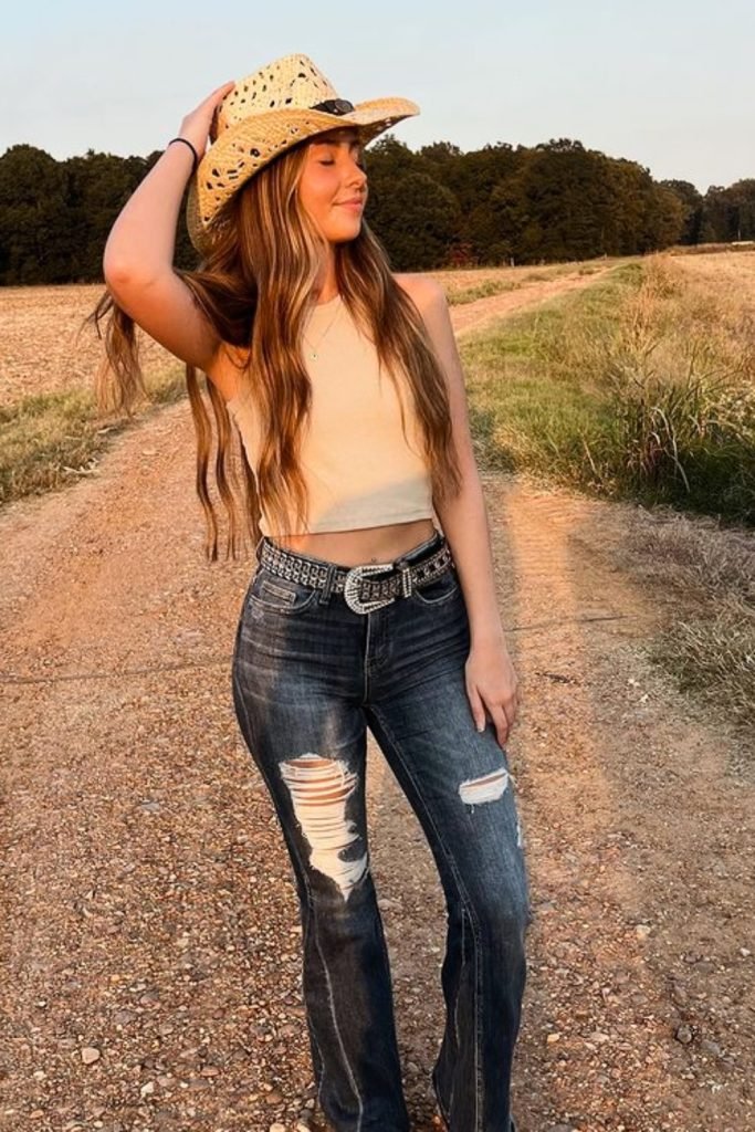 17. Sunlit Waves Hairstyle