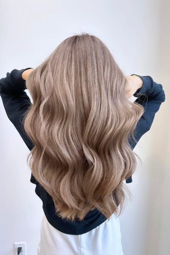 19. Mushroom Blonde Waves