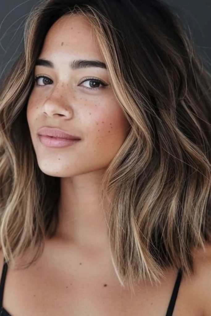 Soft Highlighted Waves Hairstyle