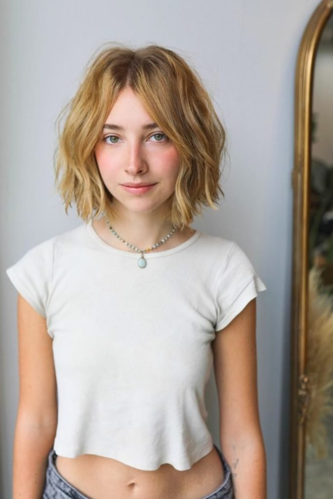 Soft Wavy Bob with Curtain Bangs