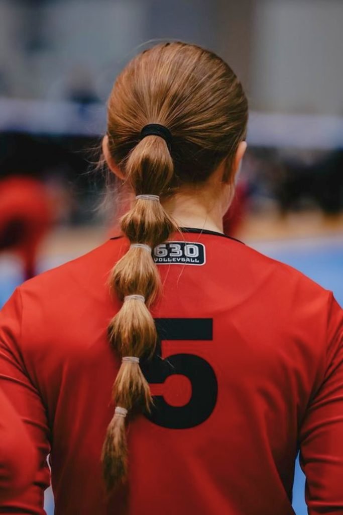 Cascading Elastic Ponytail