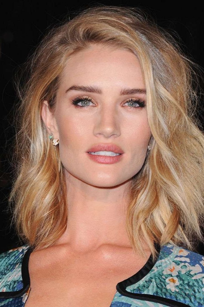 Side-Parted Tousled Shaggy Waves Hairstyle