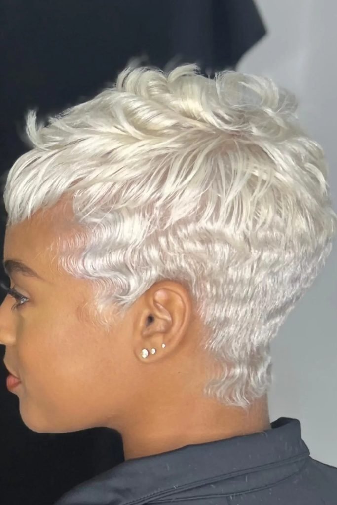 25. Bright Pixie with Highlights