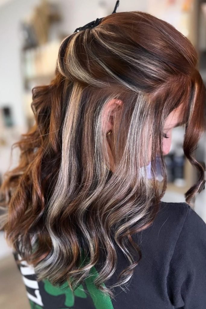 Subtle Auburn & Platinum Contrast Hairstyle