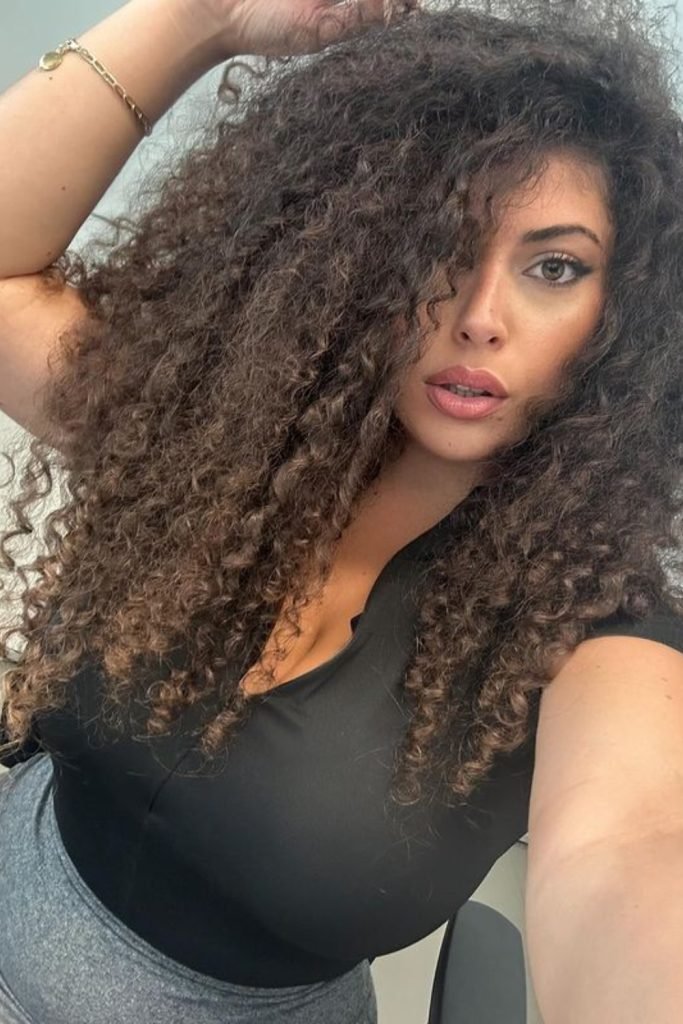 Textured Layered Volume Hairstyle