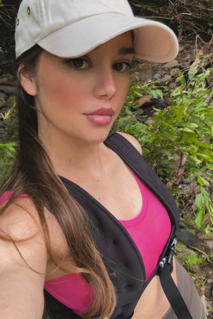 Effortless Low Ponytail with Cap