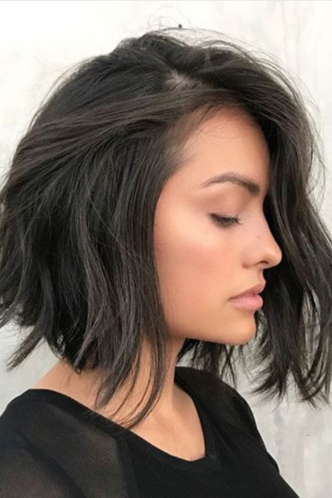 30. Blunt Medium Choppy Bob Hairstyle