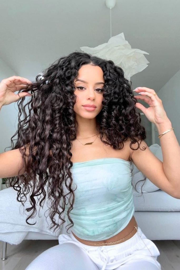 Cascading Curls with Defined Layers