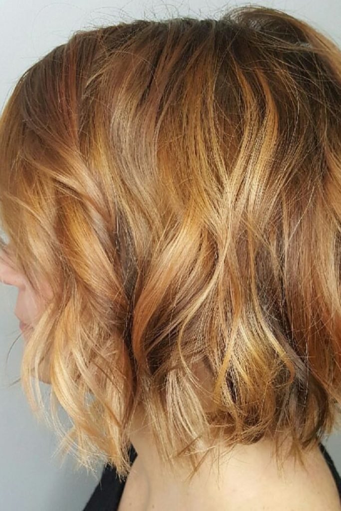 Shaggy Wavy Bob Hairstyle
