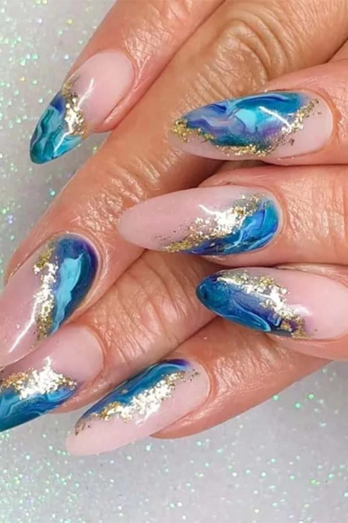 Ocean Wave Nails