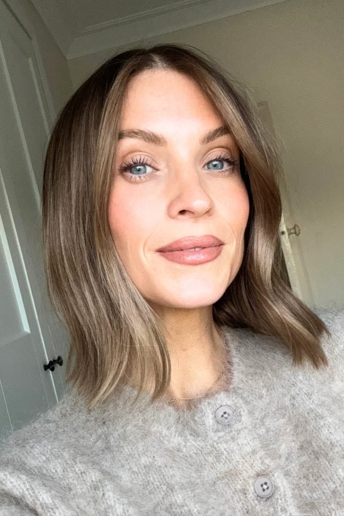 Soft Waves Bob with Middle Part Hairstyle