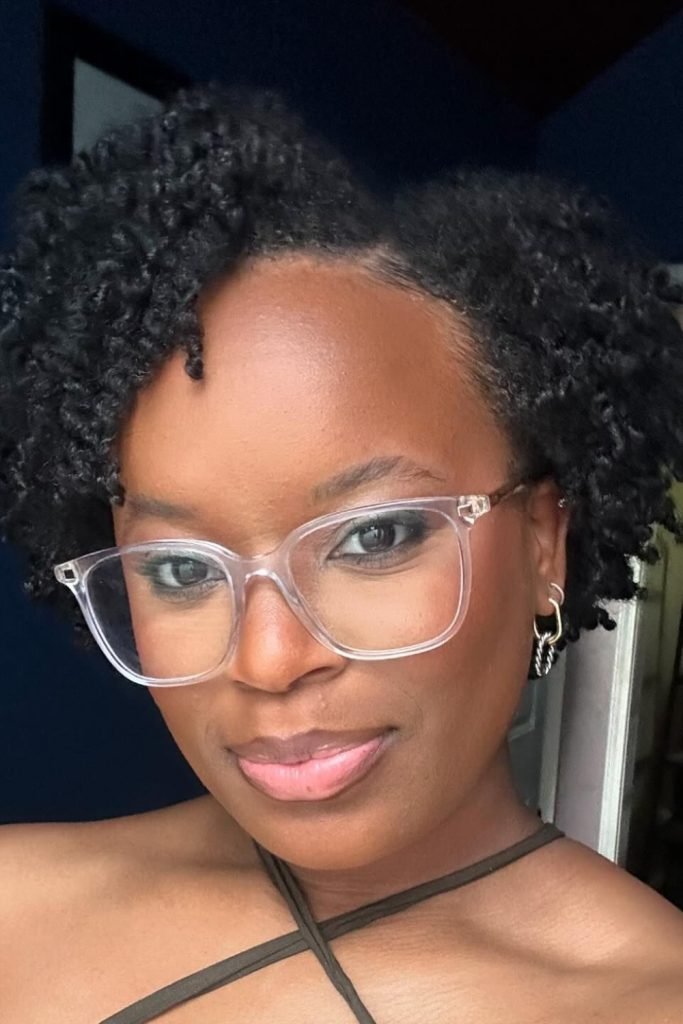 Defined Twist-Out with Side Part