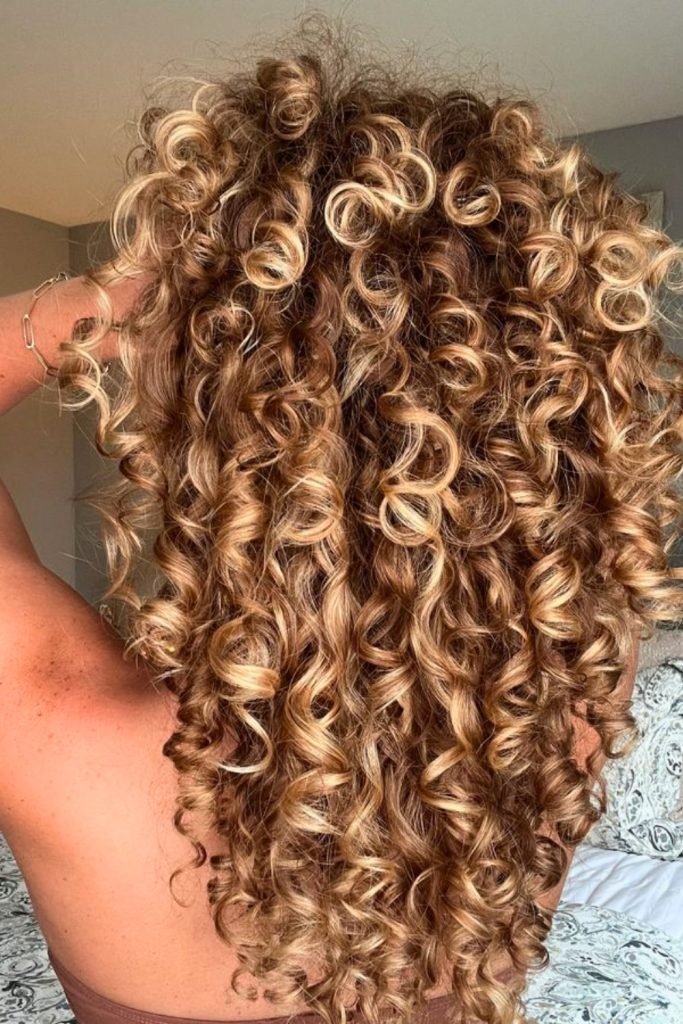 Golden Spiral Layers Hairstyle