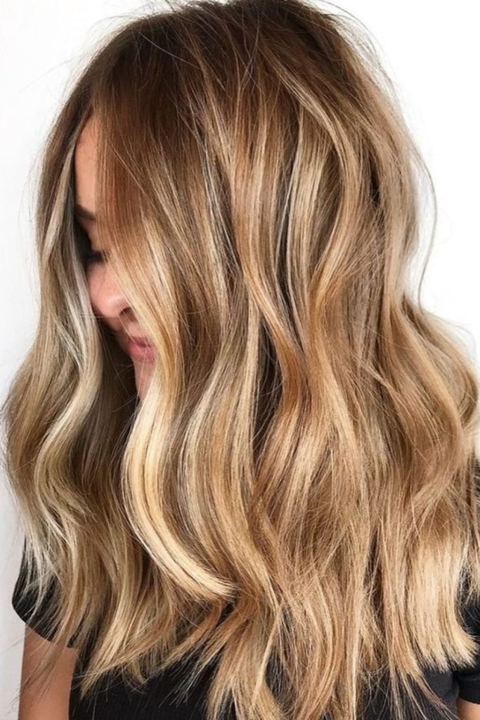 Subtle Caramel Waves